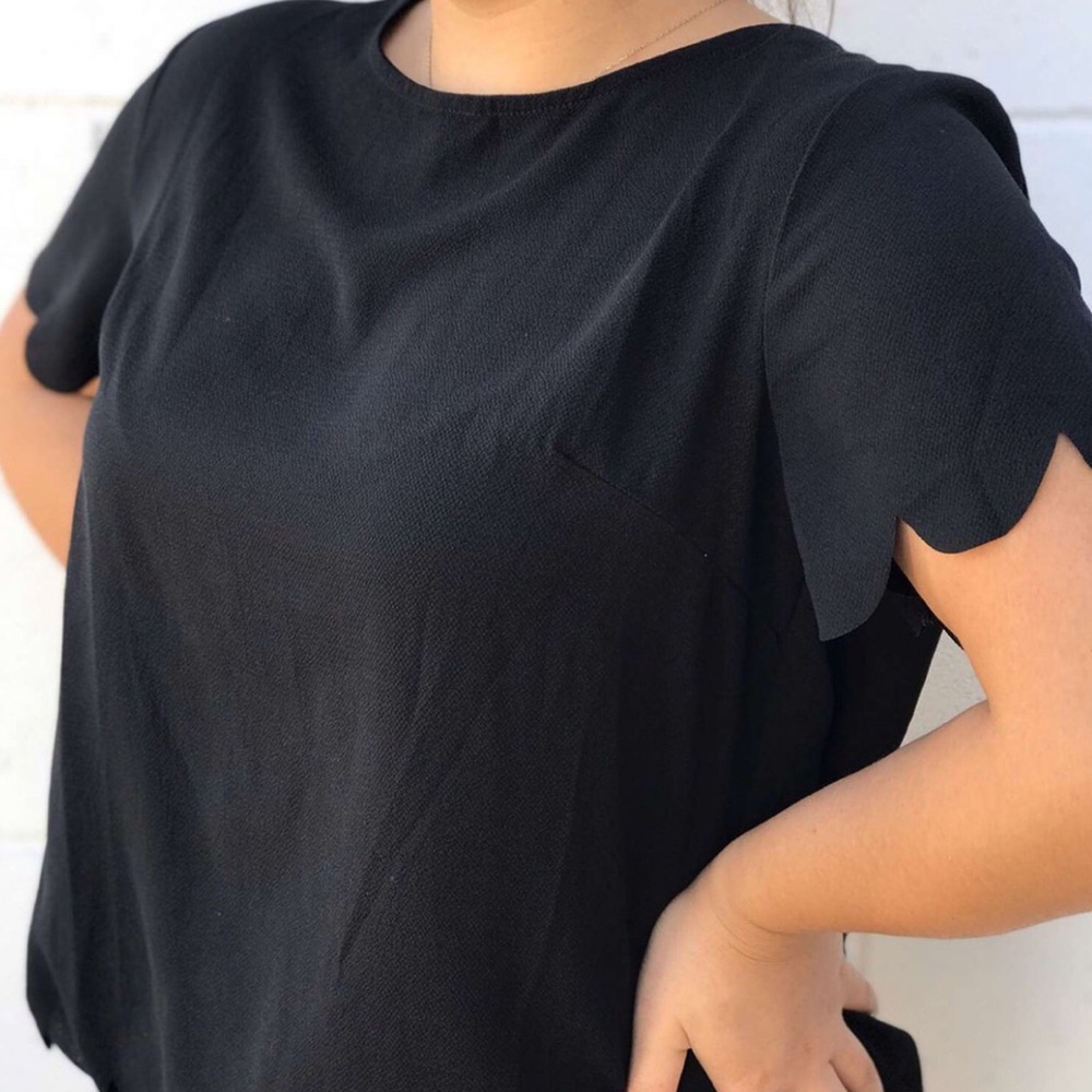 Scalloped black tee